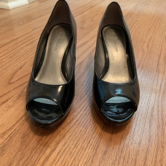 Bandolino Platform Pumps - Picture 2 of 3